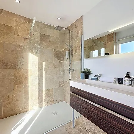 Unique 3 Centre Equestre & Snack Vic-le-Comte