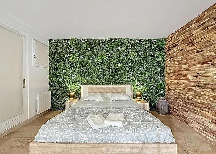 Unique 3 Centre Equestre & Snack 公寓 *