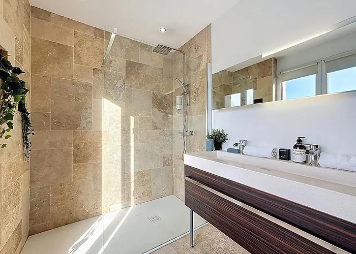 Unique 3 Centre Equestre & Snack Vic-le-Comte